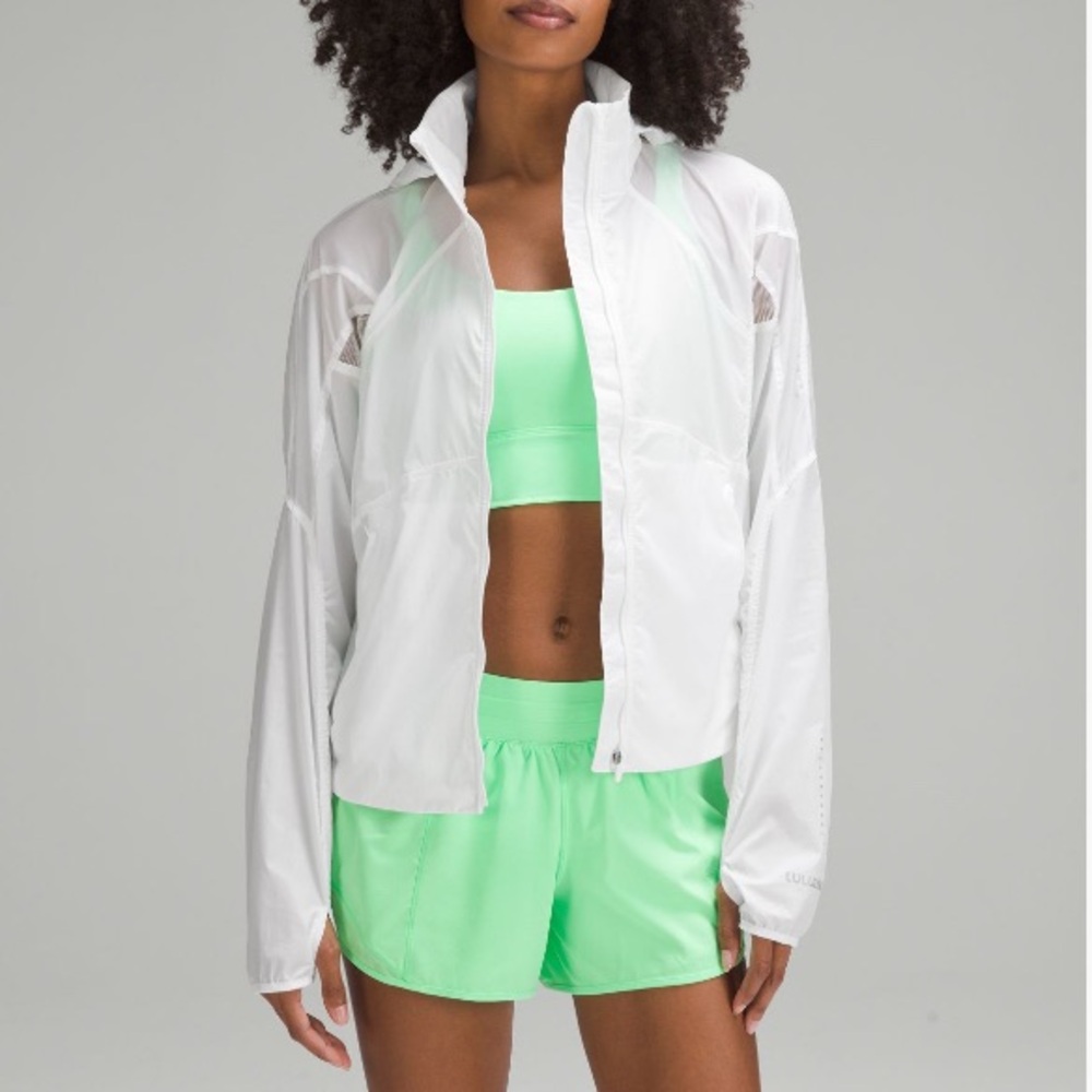 NWT Classic fit Ventilated Running Jacket